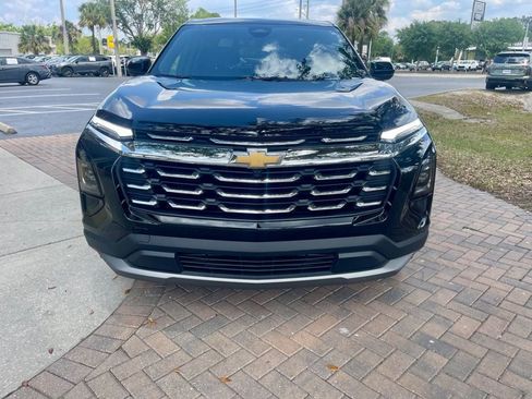 Used 2026 Chevrolet Equinox LT FWD image 9