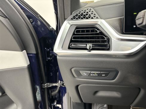 New 2026 BMW X5 xDrive40i w/ M Sport Package image 31