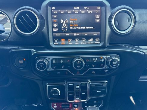 Used 2022 Jeep Wrangler Unlimited Rubicon 4xe w/ Steel Bumper Group AWD/4WD image 39