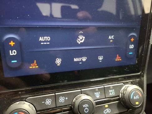 Used 2025 Ford Ranger XLT w/ Equipment Group 301A High AWD/4WD image 33