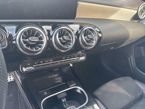 Used 2024 Mercedes-Benz CLA 250 image 9