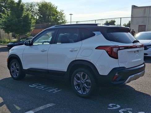 Used 2024 Kia Seltos S AWD/4WD image 4