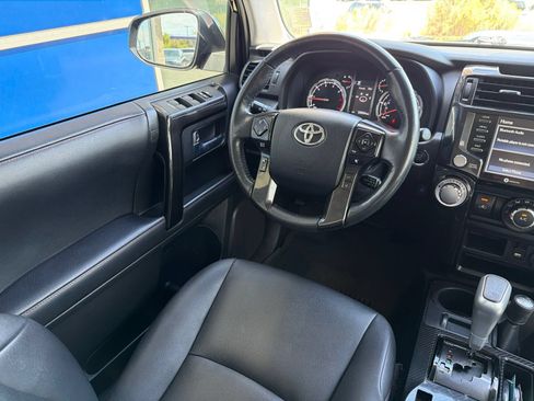 Used 2023 Toyota 4Runner TRD Off-Road Premium w/ Moonroof Package AWD/4WD image 12