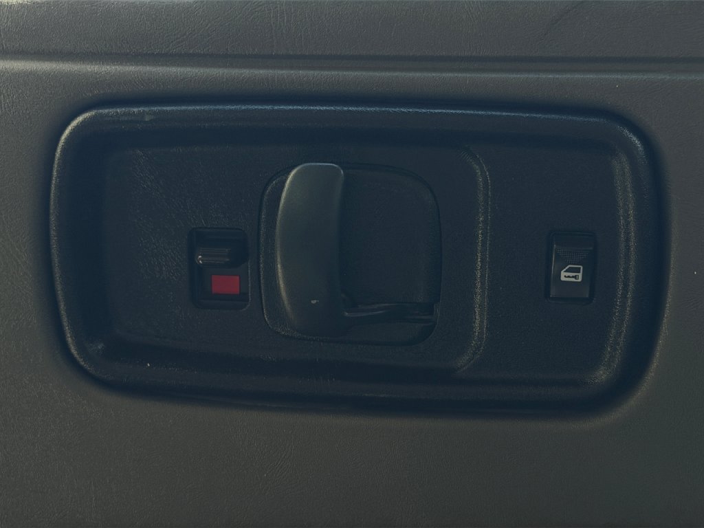 Used 2019 Chevrolet Express 3500 LS RWD image 36