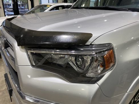 Used 2023 Toyota 4Runner Limited AWD/4WD image 20