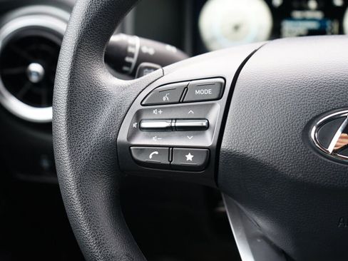 Certified 2023 Hyundai Kona SE image 24