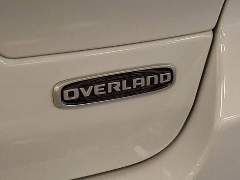 Certified 2024 Jeep Grand Cherokee Overland w/ Luxury Tech Group IV image 31