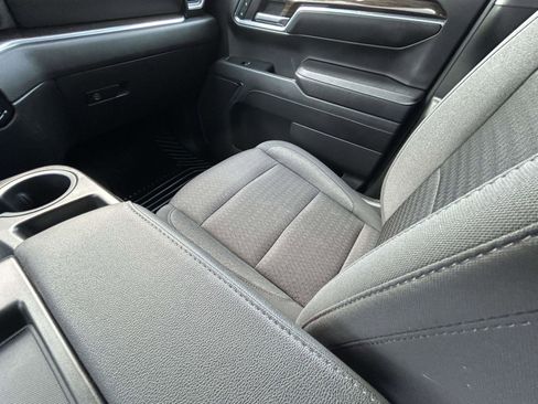 Used 2023 Chevrolet Silverado 1500 LT AWD/4WD image 15