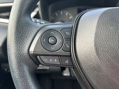 Used 2023 Toyota Corolla LE image 19