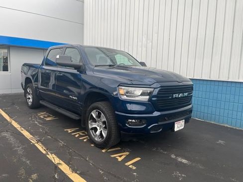 Used 2023 RAM 1500 Laramie AWD/4WD image 1
