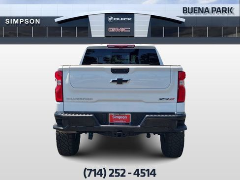 Used 2025 Chevrolet Silverado 1500 ZR2 w/ Technology Package AWD/4WD image 7