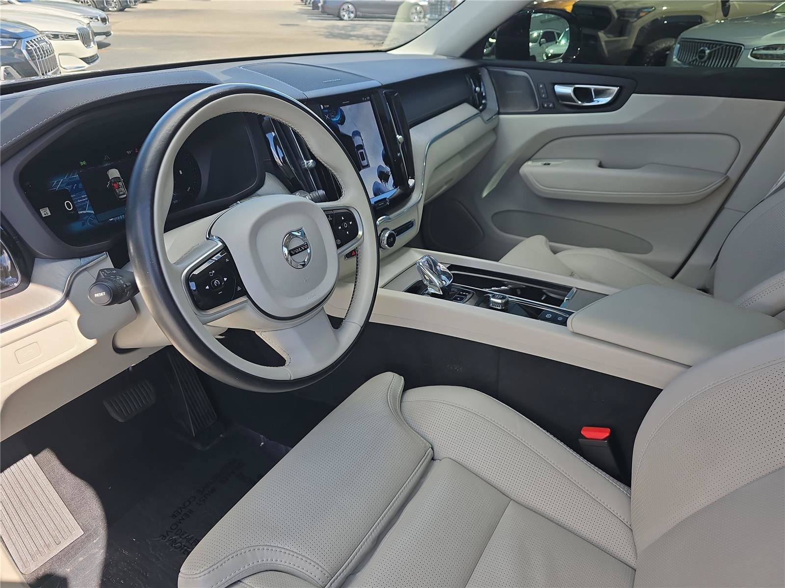 Used 2024 Volvo XC60 B5 Ultimate w/ Protection Package Premier AWD/4WD image 15