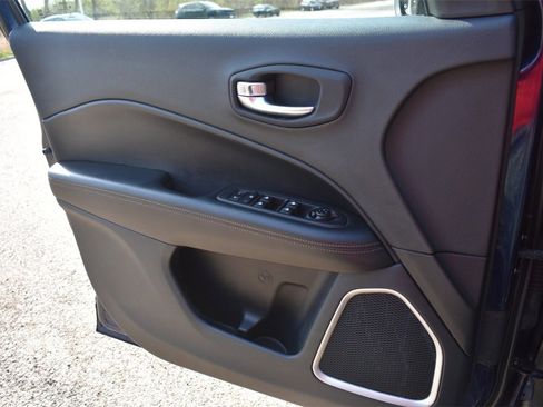 Used 2021 Jeep Compass Limited image 37