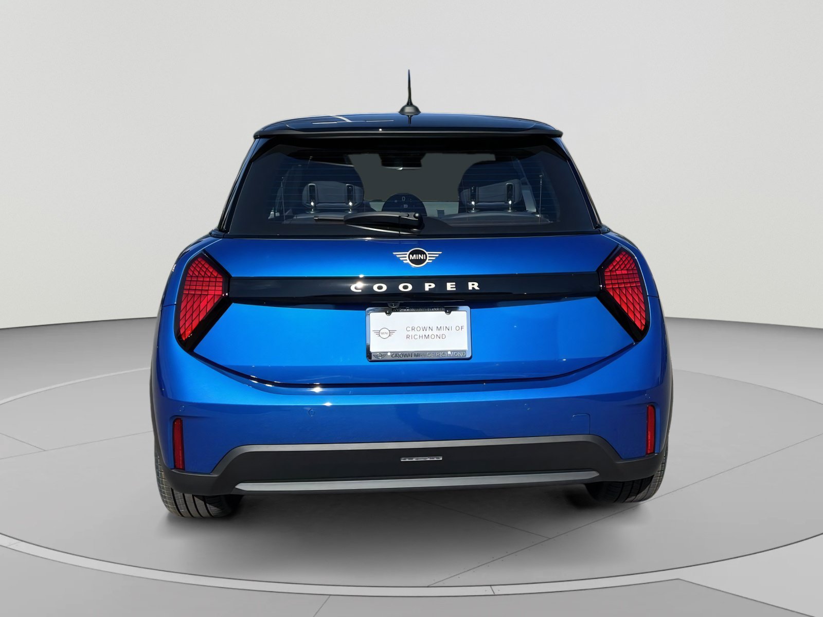 New 2026 MINI Cooper 2-Door Hardtop FWD image 4