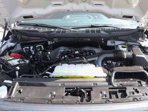 Used 2025 Ford F150 STX w/ Equipment Group 200A RWD image 11