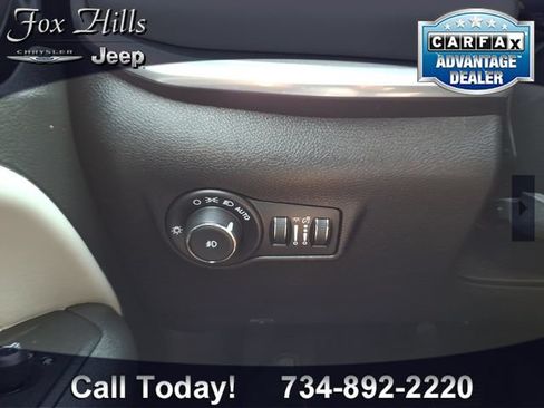 Certified 2024 Jeep Compass Limited AWD/4WD image 16