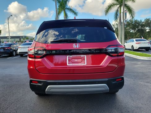 Used 2025 Honda Pilot EX-L image 10