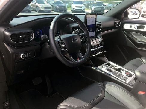 Used 2022 Ford Explorer ST w/ Equipment Group 401A image 16