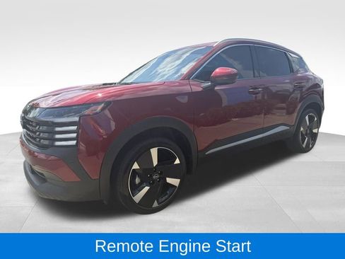 Used 2025 Nissan Kicks SR w/ SR Premium Package FWD image 6