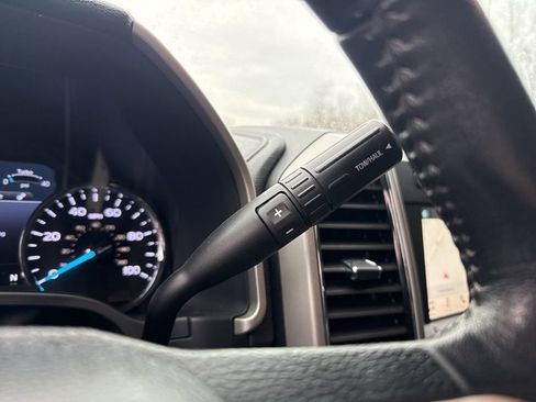 Used 2019 Ford F250 Lariat w/ Lariat Value Package image 21