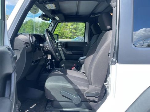 Used 2016 Jeep Wrangler Sport w/ Quick Order Package 24S AWD/4WD image 16