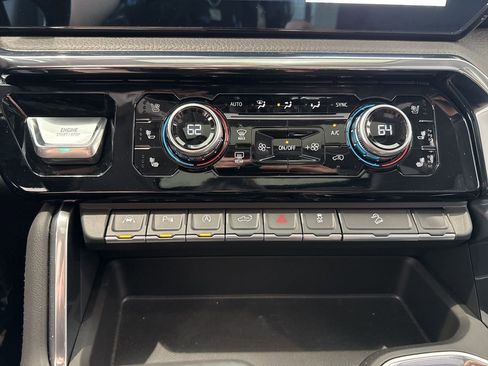 Used 2025 GMC Sierra 1500 Denali AWD/4WD image 29