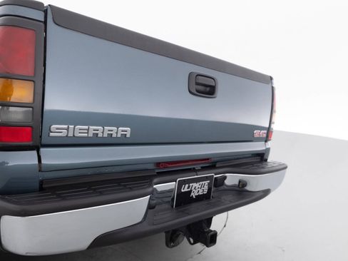Used 2007 GMC Sierra 3500 SLE w/ Heavy-Duty Power Package RWD image 16