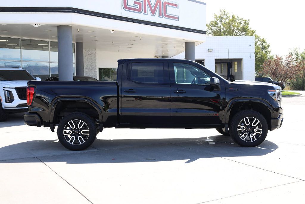 New 2026 GMC Sierra 1500 AT4 w/ AT4 Premium Package AWD/4WD image 7