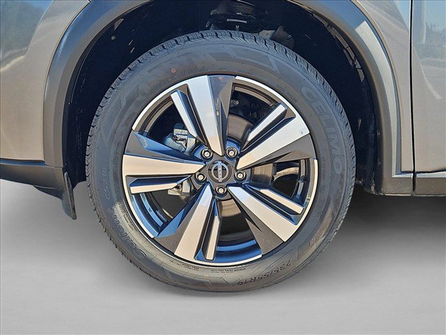 Used 2026 Nissan Rogue SL FWD image 24