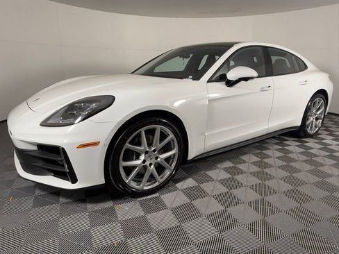 Certified 2025 Porsche Panamera image 2