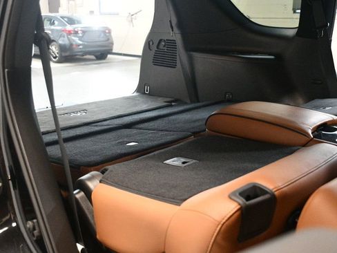 Used 2024 INFINITI QX80 Sensory w/ Cargo Package image 75