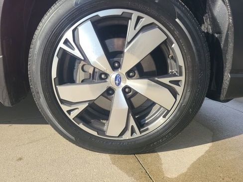 Used 2021 Subaru Forester Touring image 9