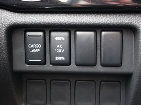 Certified 2024 Nissan Titan SV w/ SV Convenience Package image 25