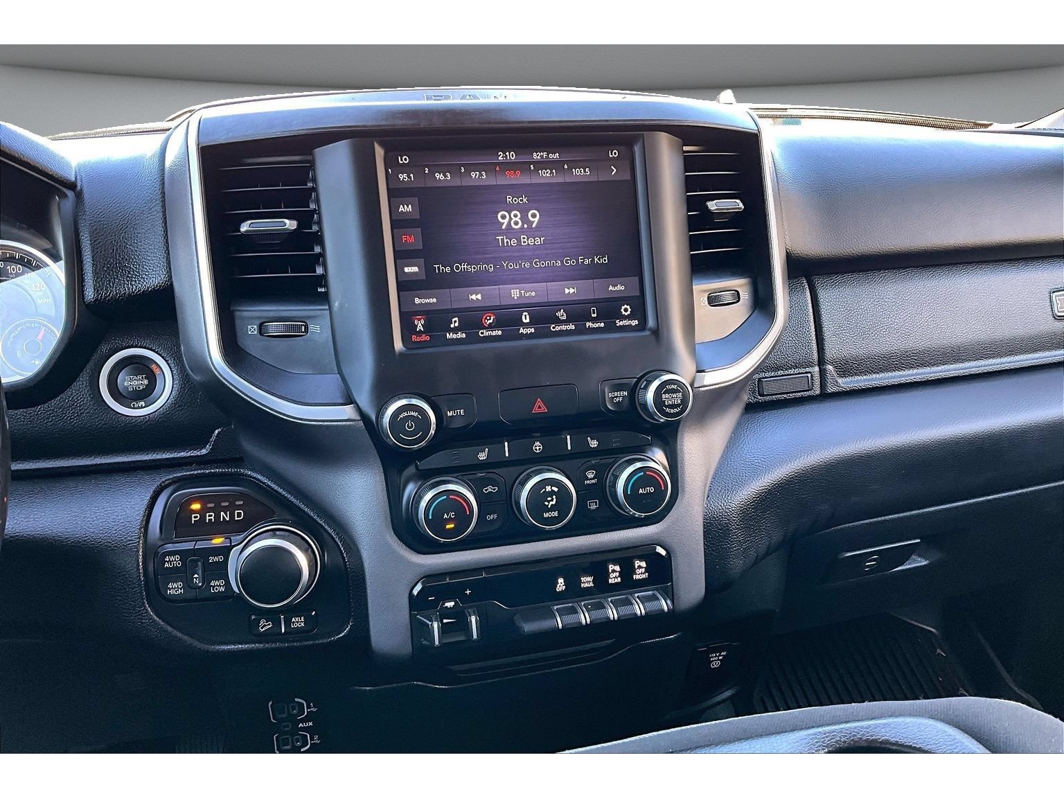 Used 2020 RAM 1500 Big Horn AWD/4WD image 9