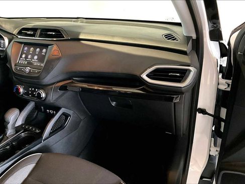 Used 2023 Chevrolet TrailBlazer LS AWD/4WD image 23