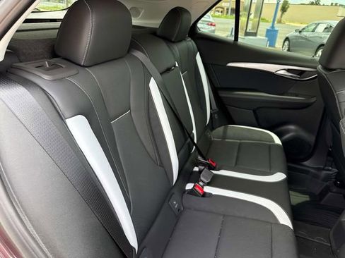 Used 2025 Buick Envision Sport Touring image 25