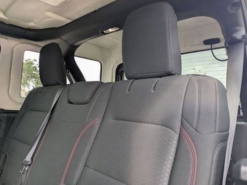 Used 2019 Jeep Wrangler Unlimited Rubicon image 13