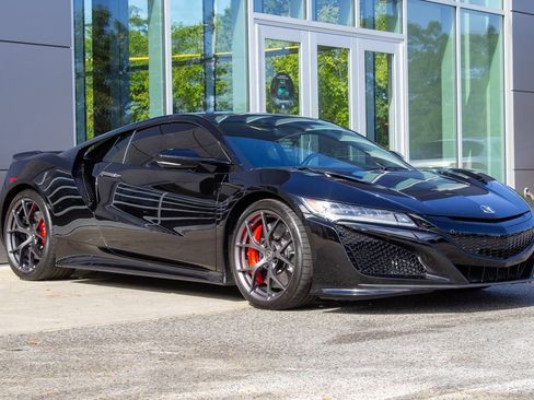 Used 2021 Acura NSX image 3