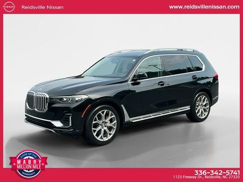 Used 2021 BMW X7 xDrive40i w/ Parking Assistance Package AWD/4WD image 1
