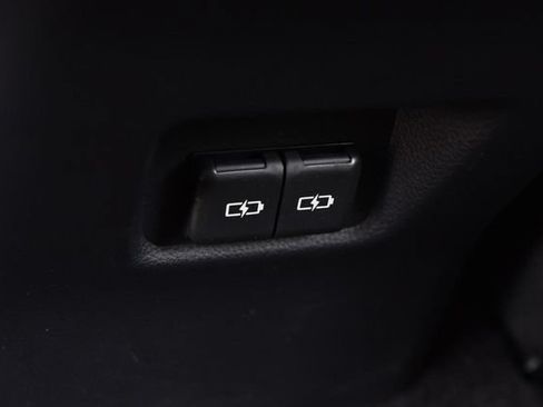 Used 2024 Toyota RAV4 XLE Premium FWD image 25