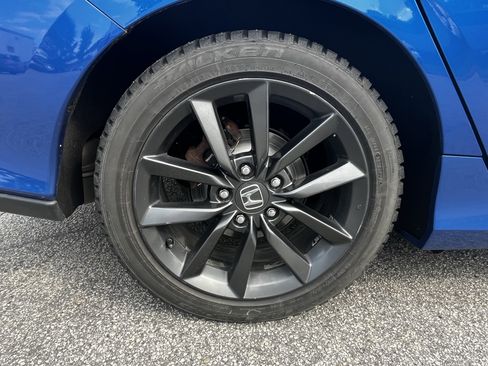 Used 2020 Honda Civic EX image 10