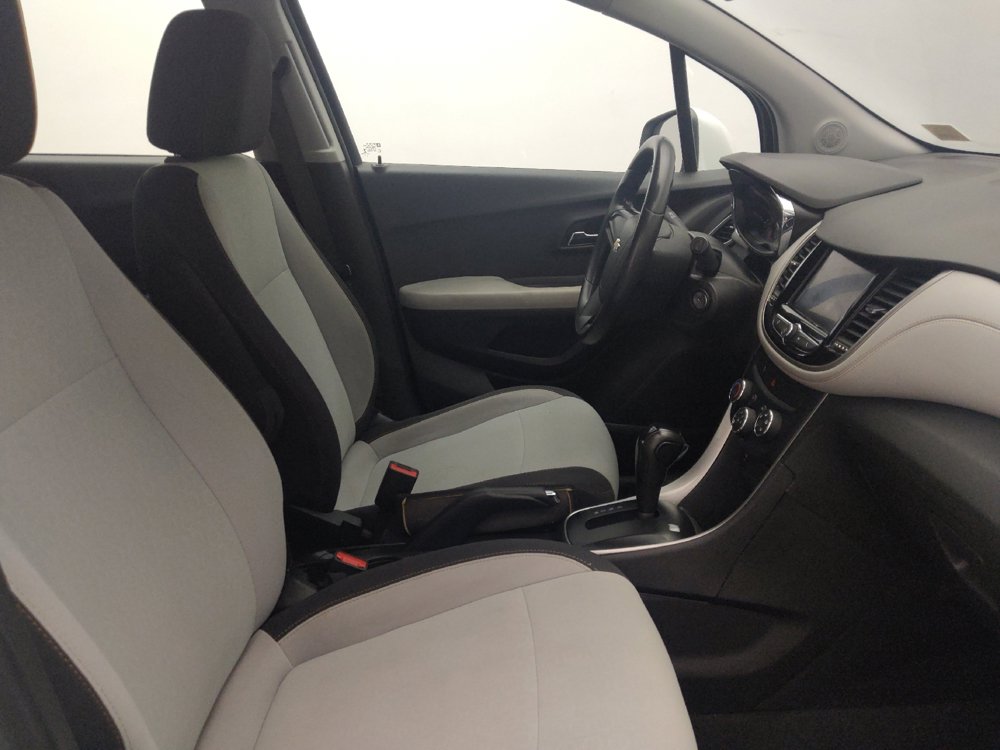 Used 2020 Chevrolet Trax LS FWD image 21