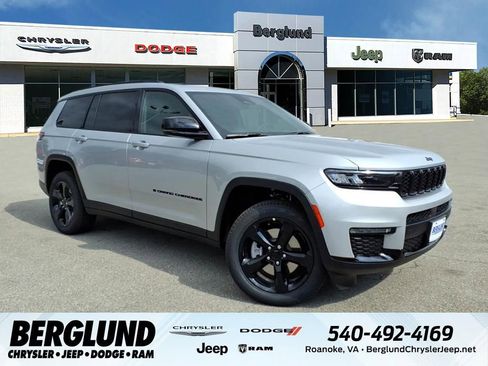 New 2025 Jeep Grand Cherokee L Limited w/ Black Appearance Package image 1
