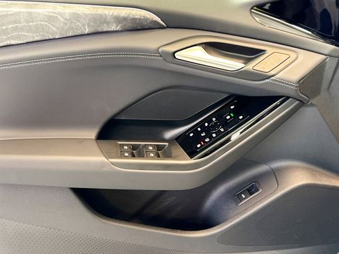 Used 2025 Audi A6 e-tron Ultra w/ Ultra Package image 17