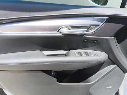 Used 2019 Cadillac XT5 Premium Luxury AWD/4WD image 8