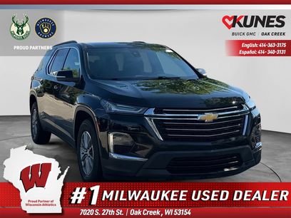 Used 2023 Chevrolet Traverse LT