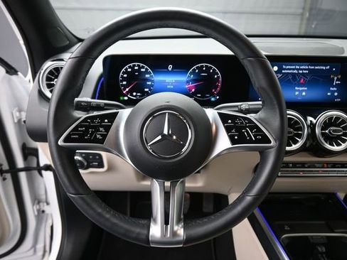 Certified 2025 Mercedes-Benz GLB 250 image 7