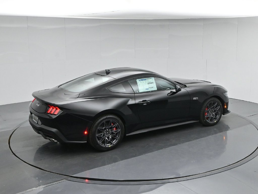 New 2026 Ford Mustang GT Premium w/ GT Performance Package RWD image 38
