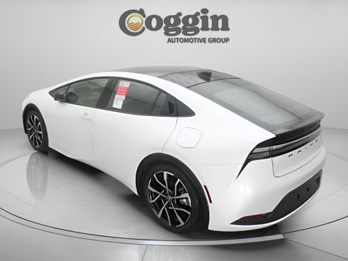 New 2026 Toyota Prius Plug-In Hybrid image 11