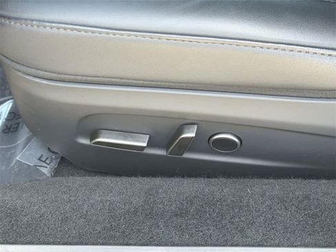 Used 2024 Tesla Model 3 Standard Range image 27